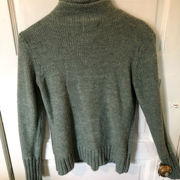 St John’s Bay Green Sweater - Picture 2 of 3